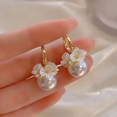 Delicate Shell Flower Pearl Hoop Earrings